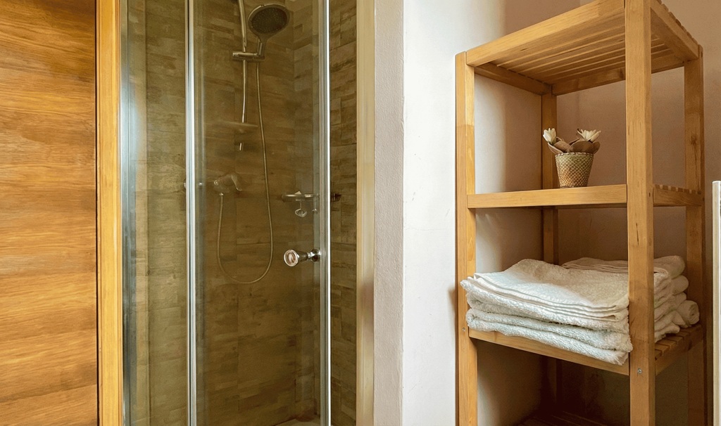 bathroom guset house ostuni